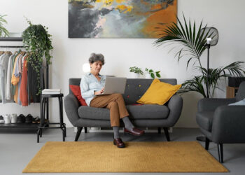 Tips for Home Spaces: Outdoor Rugs for Deck Decoration with Rug Size Guide