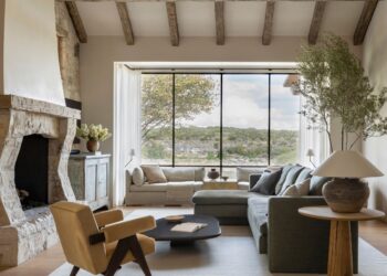 How to Create a Relaxing Home Lounge for Evenings